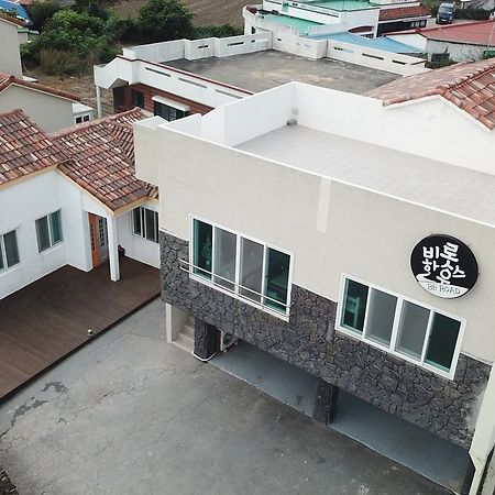 Be Road House Hotel Jeju Exterior photo